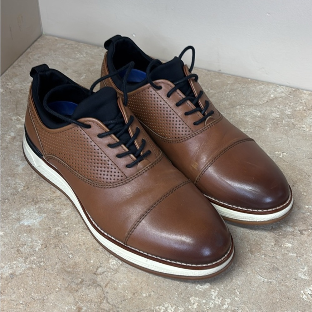 Vince Camuto Tan Leather Men's Derbys